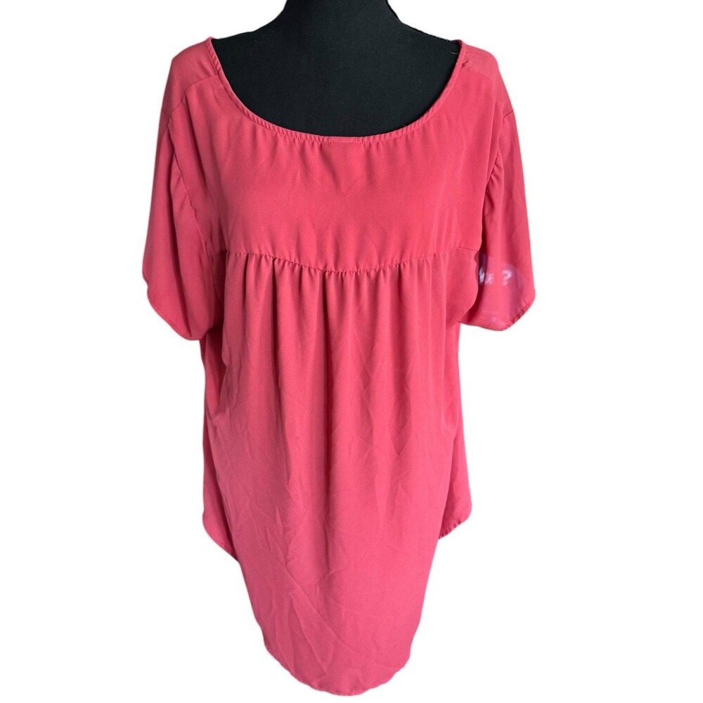 Torrid Size 2 Pink Melon Short Sleeve Blouse 1/4 Zip Back High Low Hem
